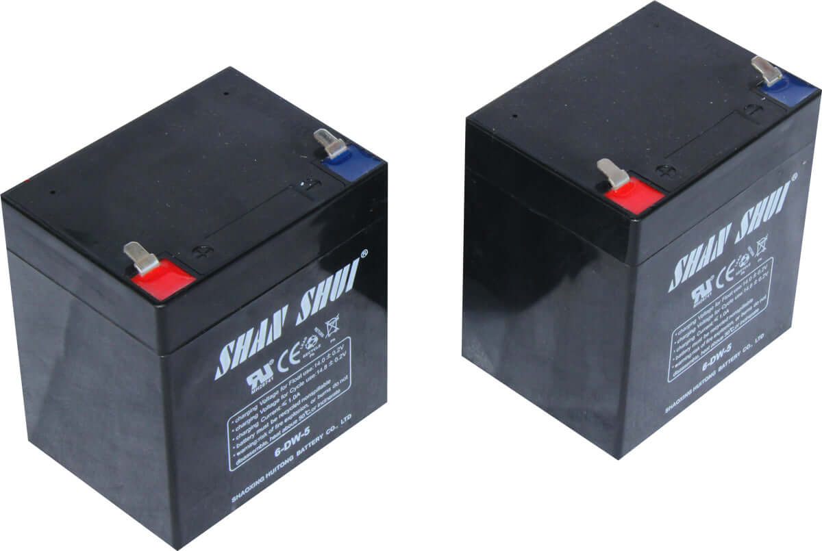Batterie Set 24V 4,5Ah - Blei Batterie Betriebsspannung 24 Volt 4,5Ah bestehend aus 2 x 12V Blocks 24V x 4,5Ah = 108 Wh Akkukapazität Abmessungen pro Block 7 x 9 x 10 cm - von SXT-Scooters