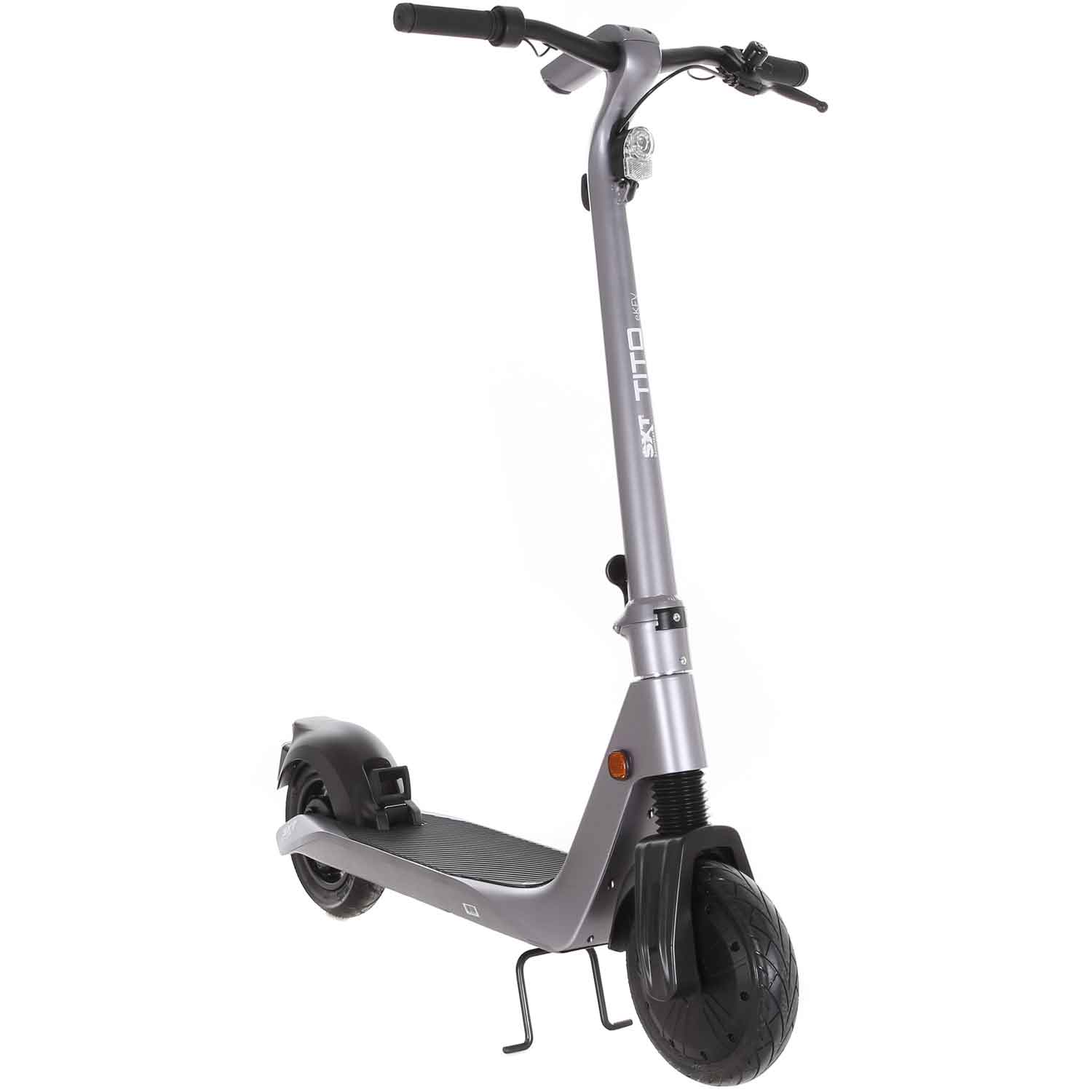 Tito eKFV E-Scooter - Straßenzulassung (eKFV): Legal im Straßenverkehr. Leistung: 20 km/h und bis zu 25 km Reichweite. Robustes Design: Abklappbare Lenkerstange, integriertes LCD-Display. Zuverlässiger Motor: Langlebiger bürstenloser Nabenmotor. Konnektiv