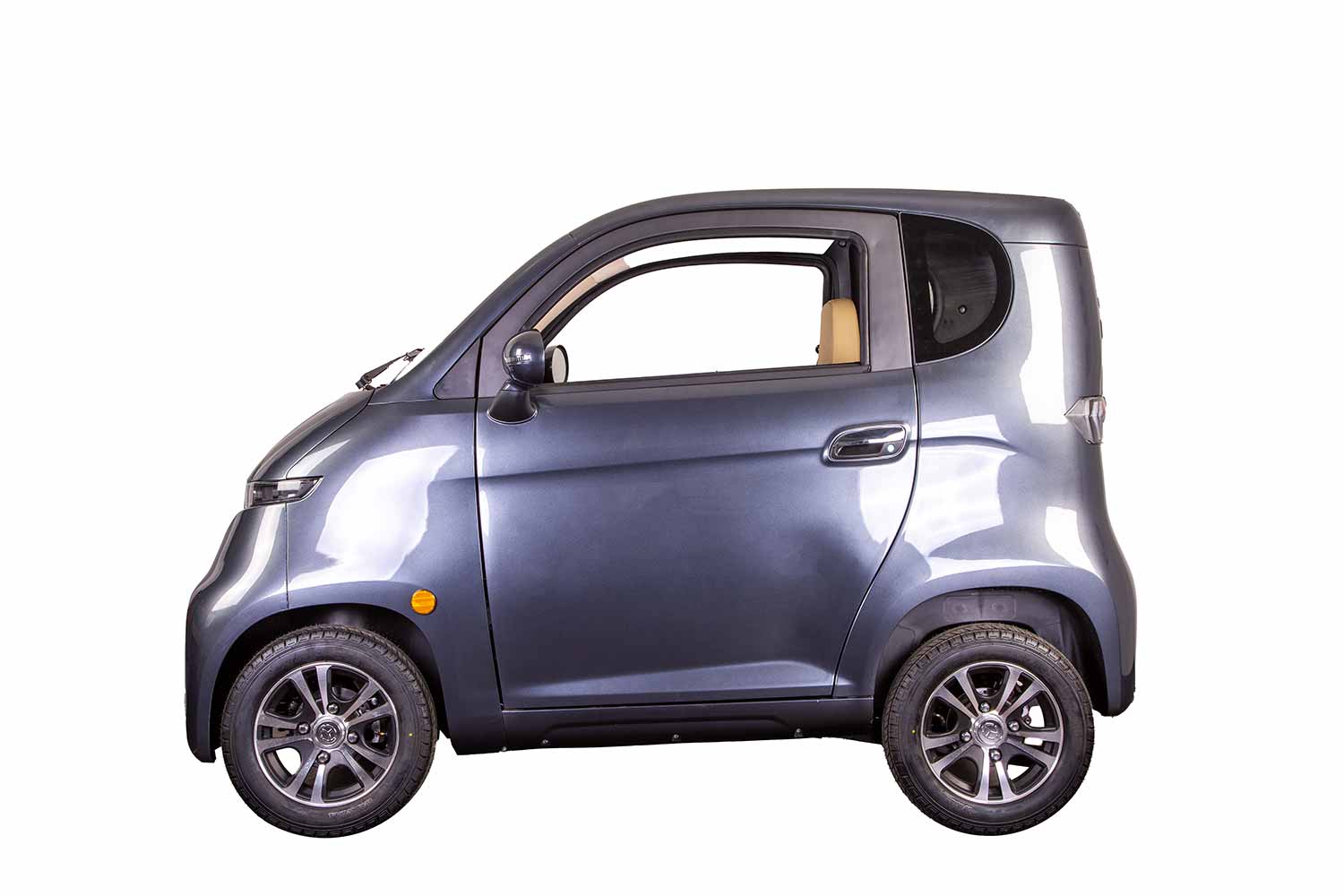KomfortMobil 45 E-Kabinenroller - Inkl. Vor-Ort Kundendienstservice Inkl. fahrbereite Übergabe Inkl. Fahrzeug- & Fahreinweisung Winterreifen optional verfügbar Nicht brennbare LiFePo4 Lithiumakkus (bei Lithium Version) KFZ steuerfrei / Keine TÜV Prüfpflic