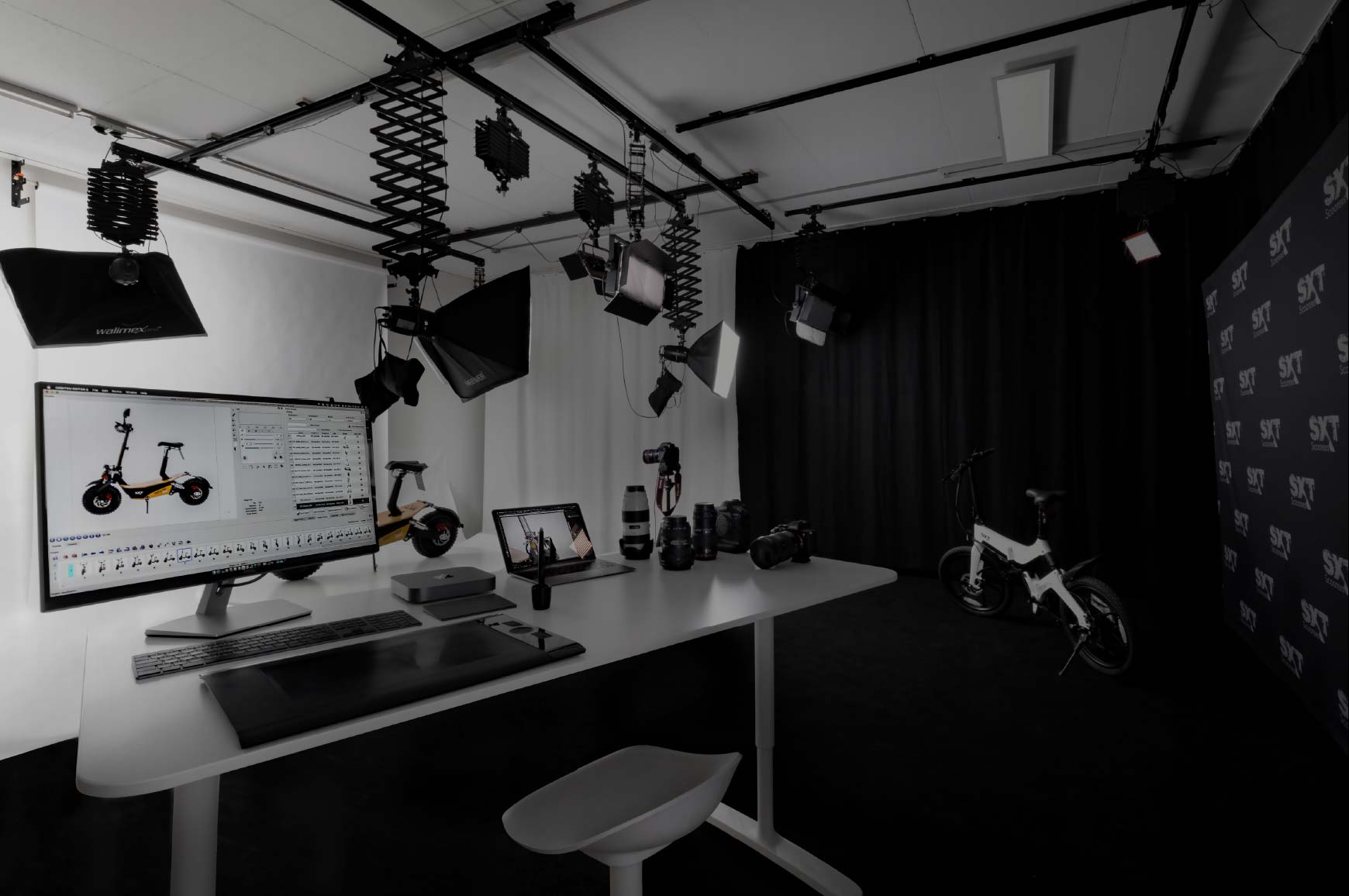 fotostudio.jpg - SXT-Scooters