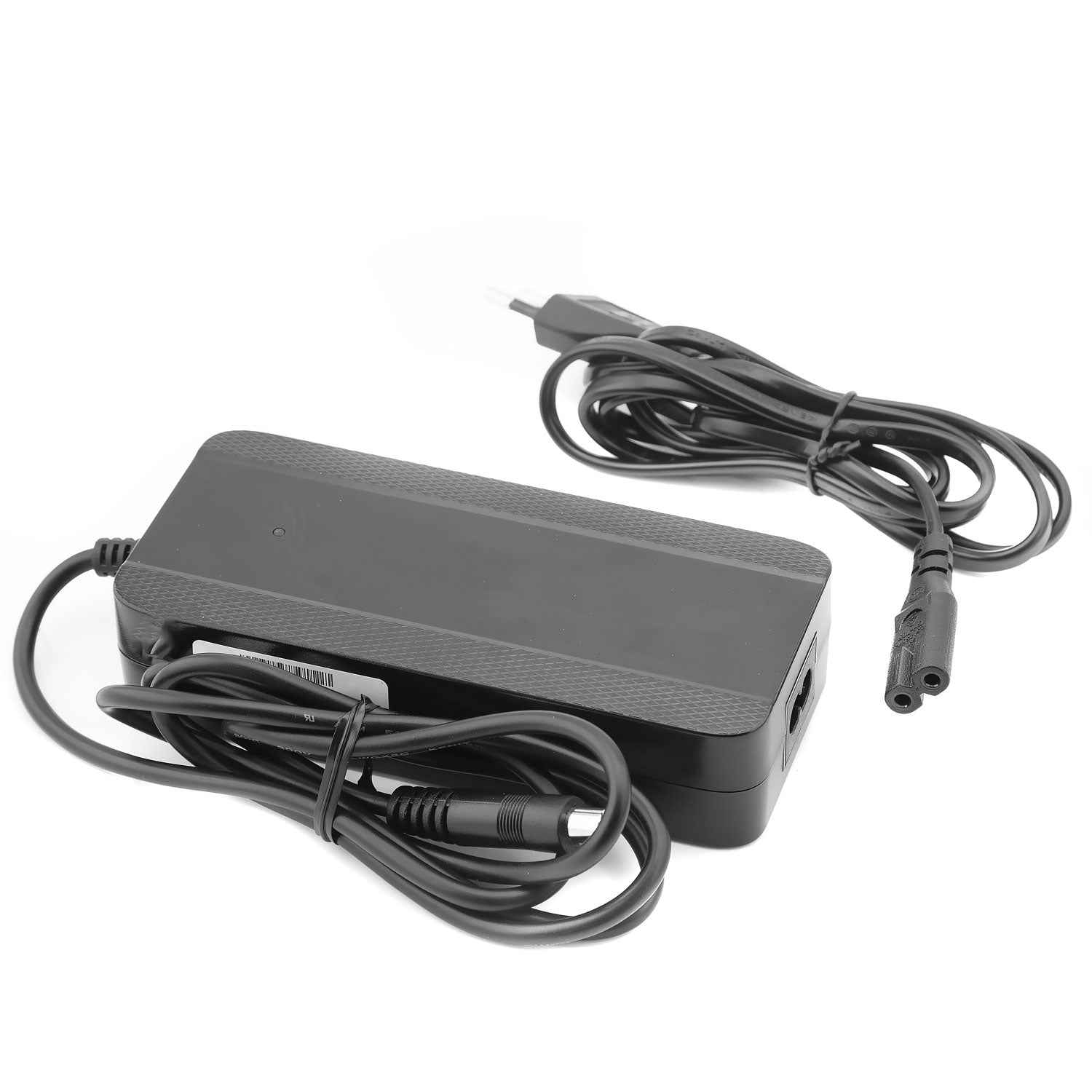 Ladegerät 36V / 2A - Passendes Ladegerät für das Modell SXT TITO Ausgangsspannung: 42V Ausgangsstärke: 2A CE-Zertifizierung Maße (ohne Kabel): 138 x 58 x 30 mm (Länge x Breite x Höhe) - von SXT-Scooters