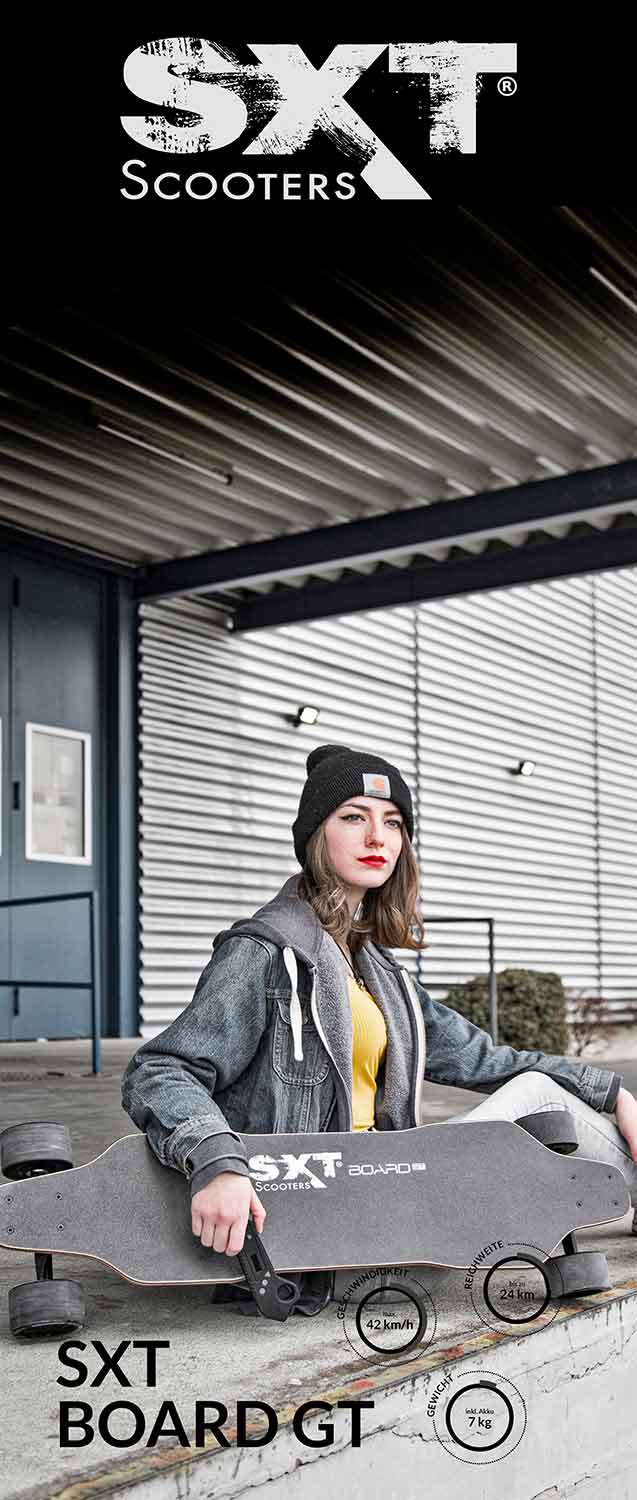 Rollup System Budget, 85,0 x 200,0 cm - einseitig vierfarbig bedruckt (4/0) Rückseite unbedruckt 260 g/m² Polyestergewebe (langlebig / antistatisch / Brandschutzklasse B1) Rollup Budget-System aus Aluminium, mit bedrucktem Banner, 3-teiliger „Zeltstange“