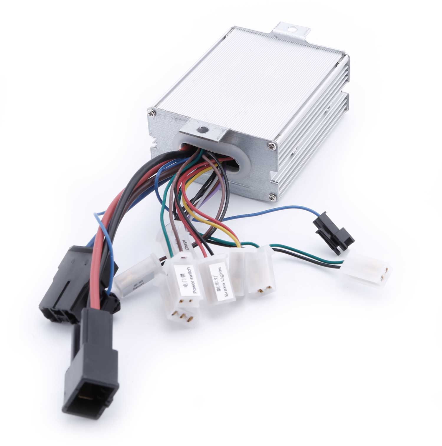 Steuergerät 36V / 1000 Watt - elektronisches Steuergerät 36 Volt Betriebsspannung 1000 Watt Maße: 13,8 x 7 x 3,7 cm Anschlußkabel: Motor, Batterie, Brake, Brake Lights, Charger, Indicator, Power Switch, Sport, Throttle. - von SXT-Scooters