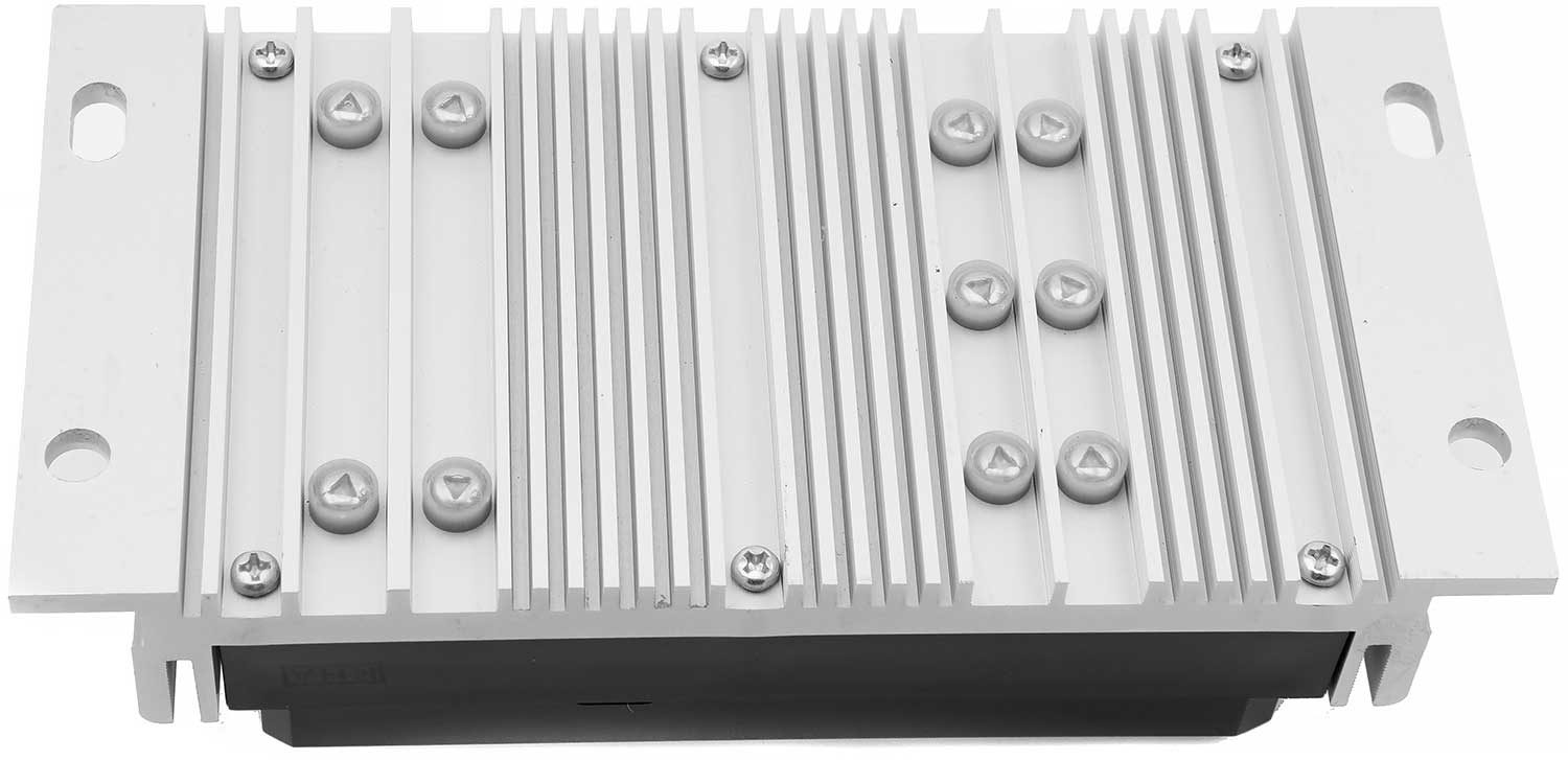 Steuergerät 48V / 2000W - Passendes Steuergerät für das Modell SXT Gekko V3 Spannung: DC48V / 48A Maße: 17,8 x 8,8 x 5,0 cm (Länge x Breite x Höhe) - von SXT-Scooters