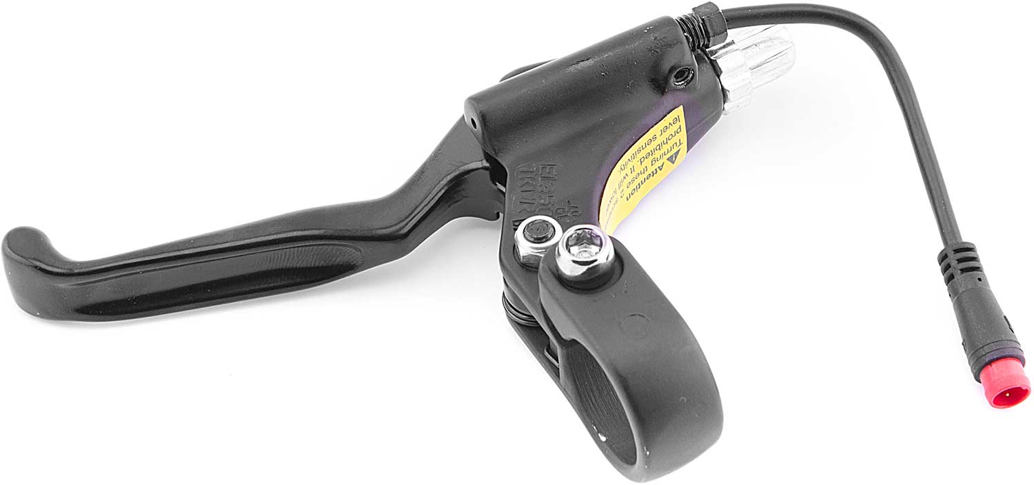 Bremsgriff (rechte Seite) - Mechanische Handbremse für die rechte Seite Passender Bremsgriff für die Modelle SXT Light Plus V - eKFV und SXT Light GT Inkl. 2-poliger Steckverbindung Maße (ohne Kabel): 14,5 x 3,5 x 8,3 cm - von SXT-Scooters