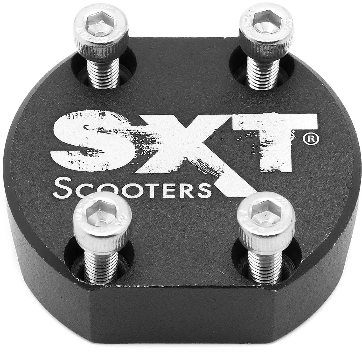 Lenker Arretierung - ACHTUNG! Nur für den SXT Ultimate Pro der 1.Generation und den SXT Ultimate LITE kompatibel Material: Aluminium Farbe: Schwarz mit weißem SXT-Scooters Aufdruck Inkl. 4 Schrauben Maße: 5,3 x 4,6 x 1,5 cm (Länge x Breite x Höhe) - von S