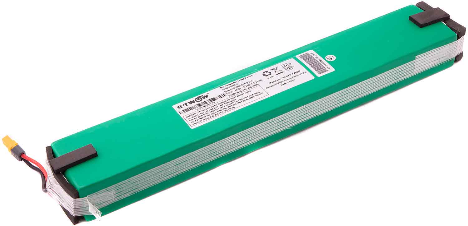 Lithium-Ionen-Akku 46,8V / 10,2Ah - Passender Lithium-Ionen-Akku für das Modell SXT Light GT Mit verbauten Samsung Lithium-Zellen Spannung: 46,8V Kapazität: 10,2Ah (477,36Wh) 2-polige Steckverbindung Maße: 41,4 x 7,1 x 4,0 cm (Länge x Breite x Höhe) - von