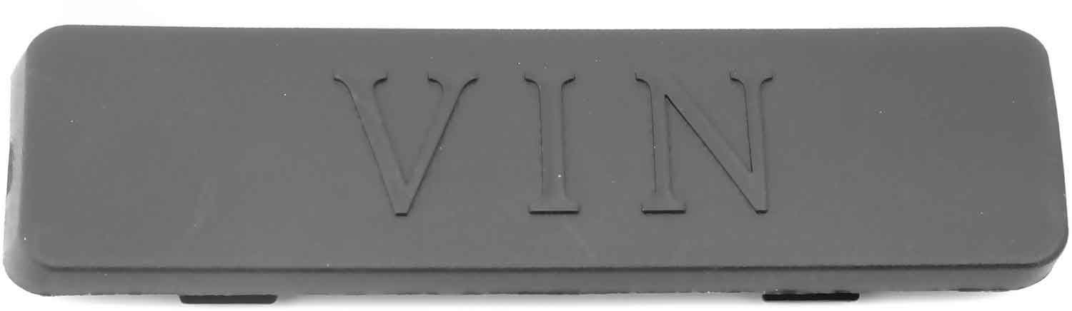 Abdeckung für Fahrgestellnummer - Passende Schutzabdeckung für die VIN-Nummer (Fahrgestellnummer) Für das Modell SXT Yadea G5 geeignet Material: Kunststoff Farbton: Schwarz Maße: 115 x 32 x 9 mm (Länge x Breite x Höhe) - von SXT-Scooters