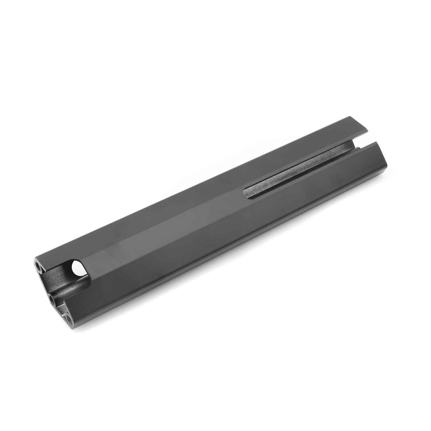 Lenkerstange - Passende Lenkerstange für die Modelle SXT Monster und SXT Monster EEC Obere und untere Lenkerstange separat bestellbar Material: Aluminium Farbton: Schwarz Maße (obere Lenkerstange): 318 x 60 x 35 mm (Länge x Breite x Dicke) Maße (untere Le