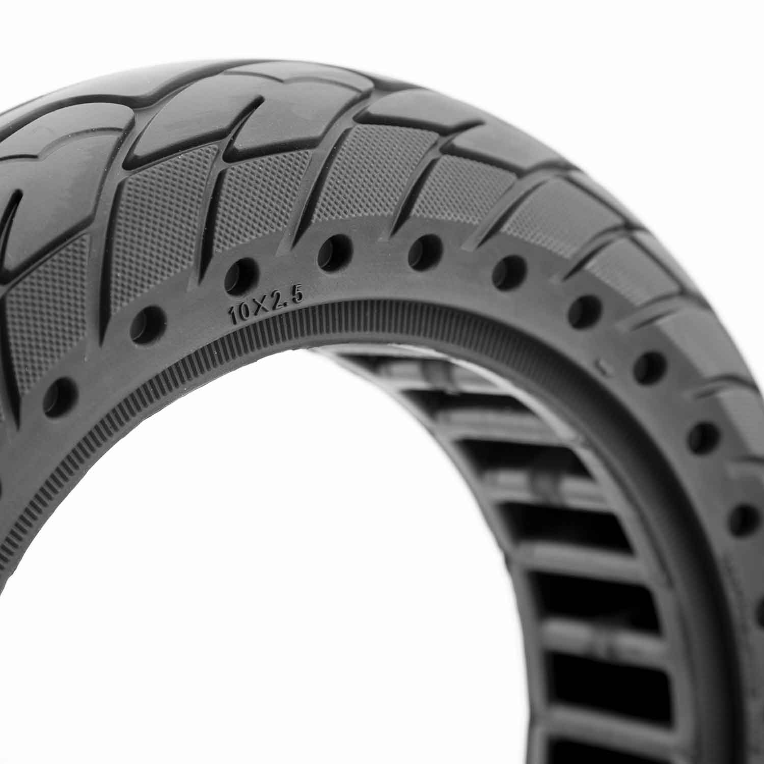 Honeycomb Reifen 10.0 x 2.5 - der Lieferumfang beinhaltet: 1x Honeycomb Reifen Technische Daten: Reifengröße: 10.0 x 2.5 | 45 Außendurchmesser: 239,0 mm Innendurchmesser: 163 mm Reifenbreite: 63,0 mm Breite Felgennut: 45.0 mm Tiefe Felgennut: 7,0 mm empfo