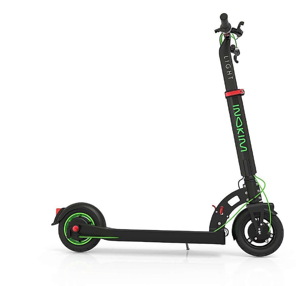 Light 2 E-Scooter: 43 km Reichweite, leicht zu handhaben, Der ideale E-Scooter für die Stadt: 43 km Reichweite, Trommelbremsen, schnelles Falten, leichter Rahmen. Care Paket und Herstellergarantie inklusive.