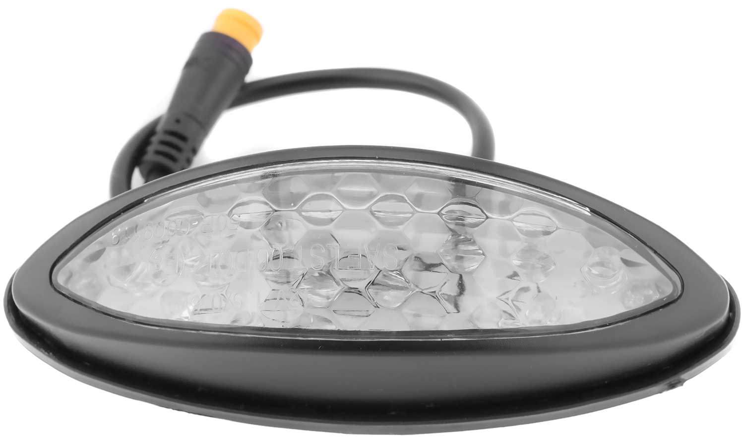Rücklicht - der Lieferumfang beinhaltet: 1x LED-Rücklicht (inklusive 2x Mutter & 2x Unterleggsscheibe) inkl. Verlängerungskabel Technische Daten: 12 Volt Licht für EEC Modelle - von SXT-Scooters