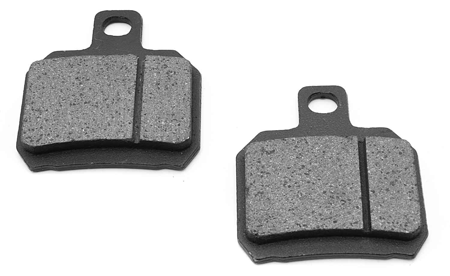 Bremsbeläge Set (2 Stück) - passende Bremsbeläge für die Modelle SXT Z3 und SXT Raptor V3 Ein Set bestehend aus zwei Bremsbelägen passend für vorne sowie hinten Maße: 5,1 x 5,5 x 0,7 cm - von SXT-Scooters